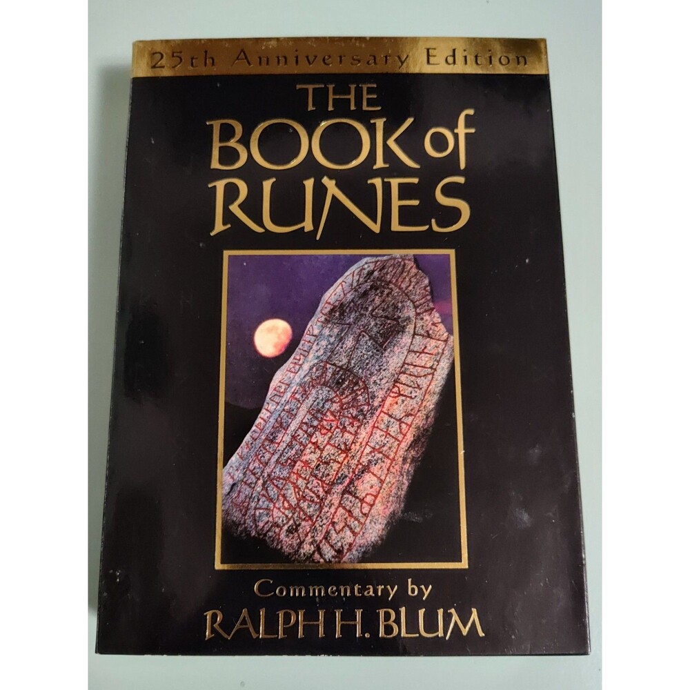 THE BOOK OF RUNES SET RUNES & BOOK US GAMES SYSTEMS 25TH ANNIVERSARY EDITION NEW